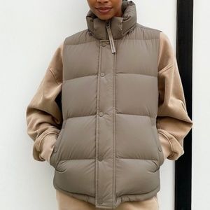 Aritiza Super Puff Vest